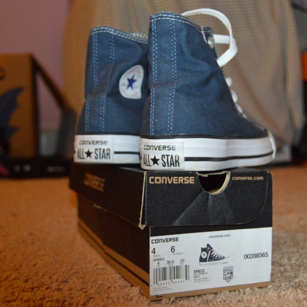 Hi-Top Converses - Picture 2 of 3